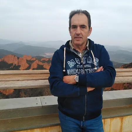 Gospodarstwo wiejskie Casa Altobierzo, 9 Y 9 Banos Pobladura de las Regueras