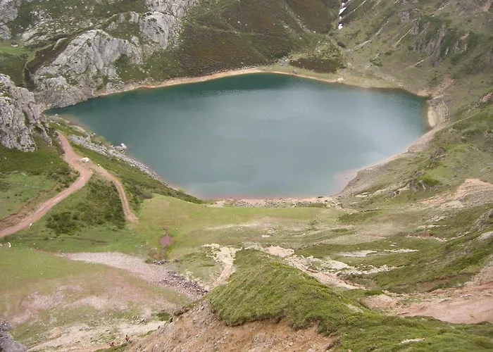 Casa Altobierzo, 9 Y 9 Banos * Pobladura de las Regueras